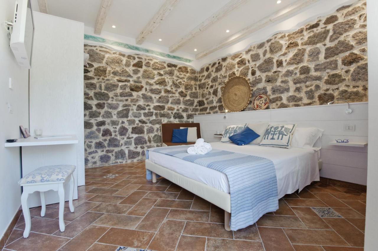 B&B La Roccia Castelsardo Exterior photo
